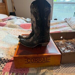 Corral Handcrafted Boots